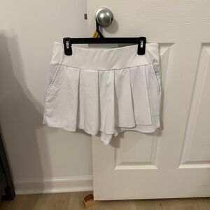 Women's White Pleated Shorts